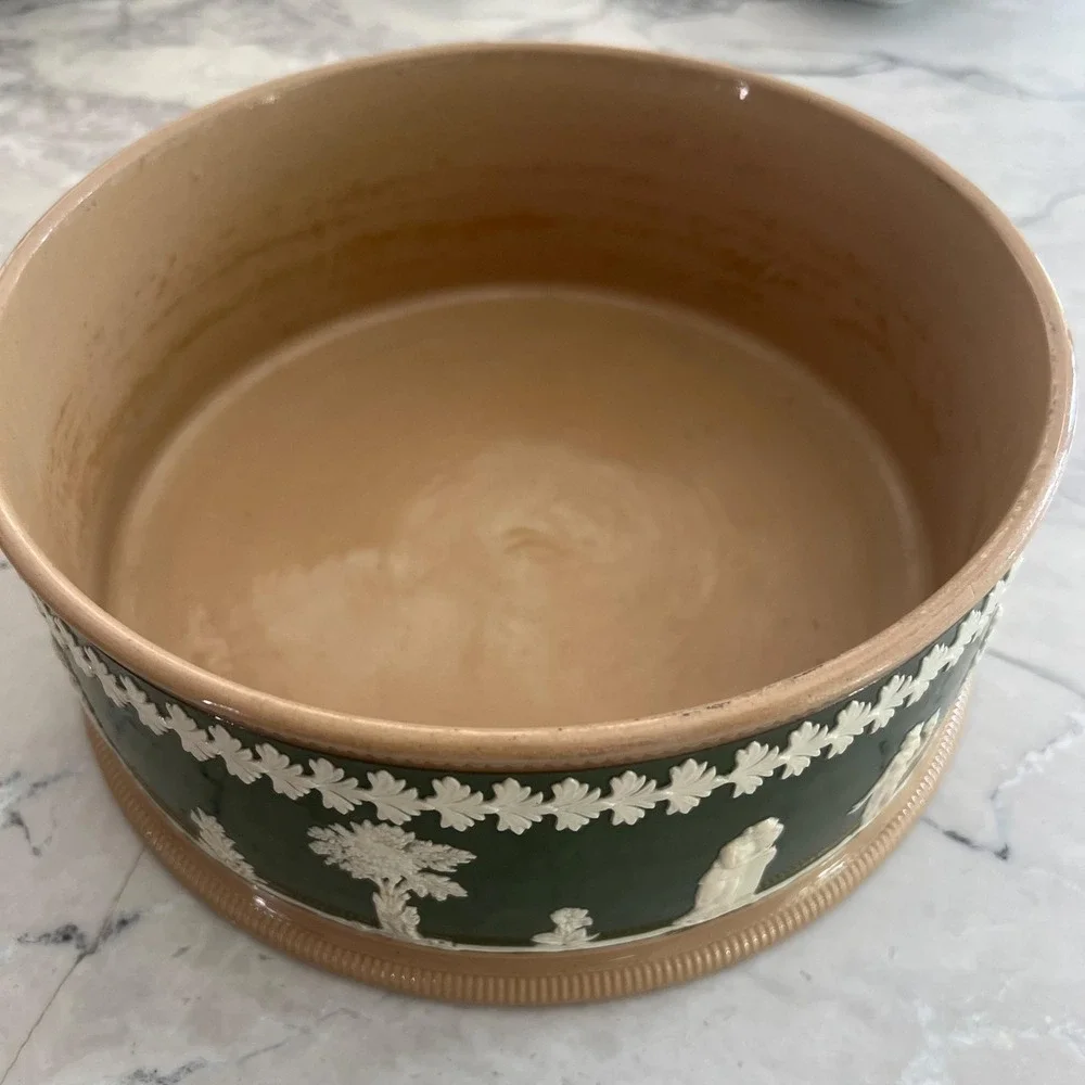 Antique Copeland‎ Late Spode Green Jasperware bowl or planter